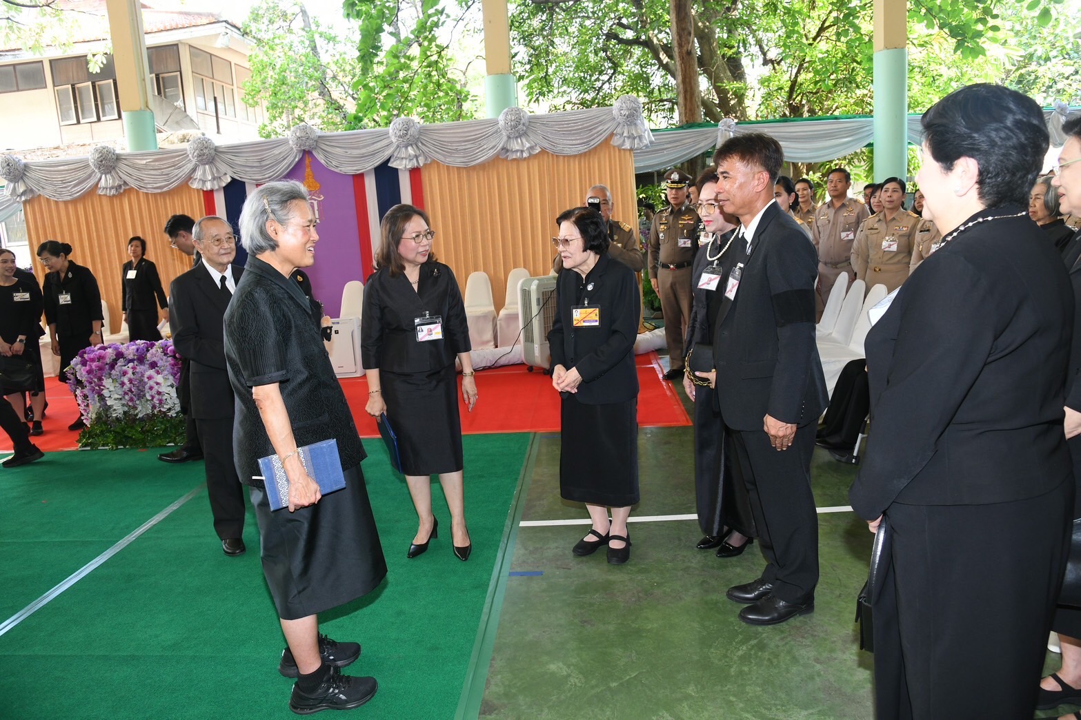สมเด็จพระกนิษฐาธิราชเจ้า ฯ เสด็จพระดำเนินทรงปิดภาคเรียน โรงเรียนอนุบาลไผทวิทยา (มูลนิธิชัยพัฒนา) โดยคณาจารย์และนักศึกษาศิลปศึกษา มรน. เฝ้าทูลละอองพระบาทรับเสด็จและร่วมถวายงานนิทรรศการ