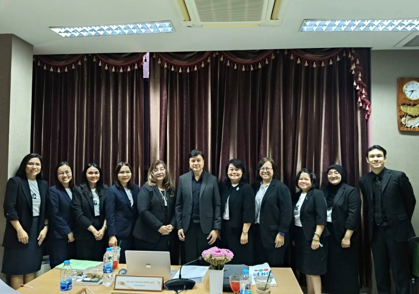 สาขาวิชาภาษาอังกฤษธุรกิจ มรภ.นครปฐม เข้ารับการตรวจประเมินคุณภาพการศึกษาภายในระดับหลักสูตร (SAR)