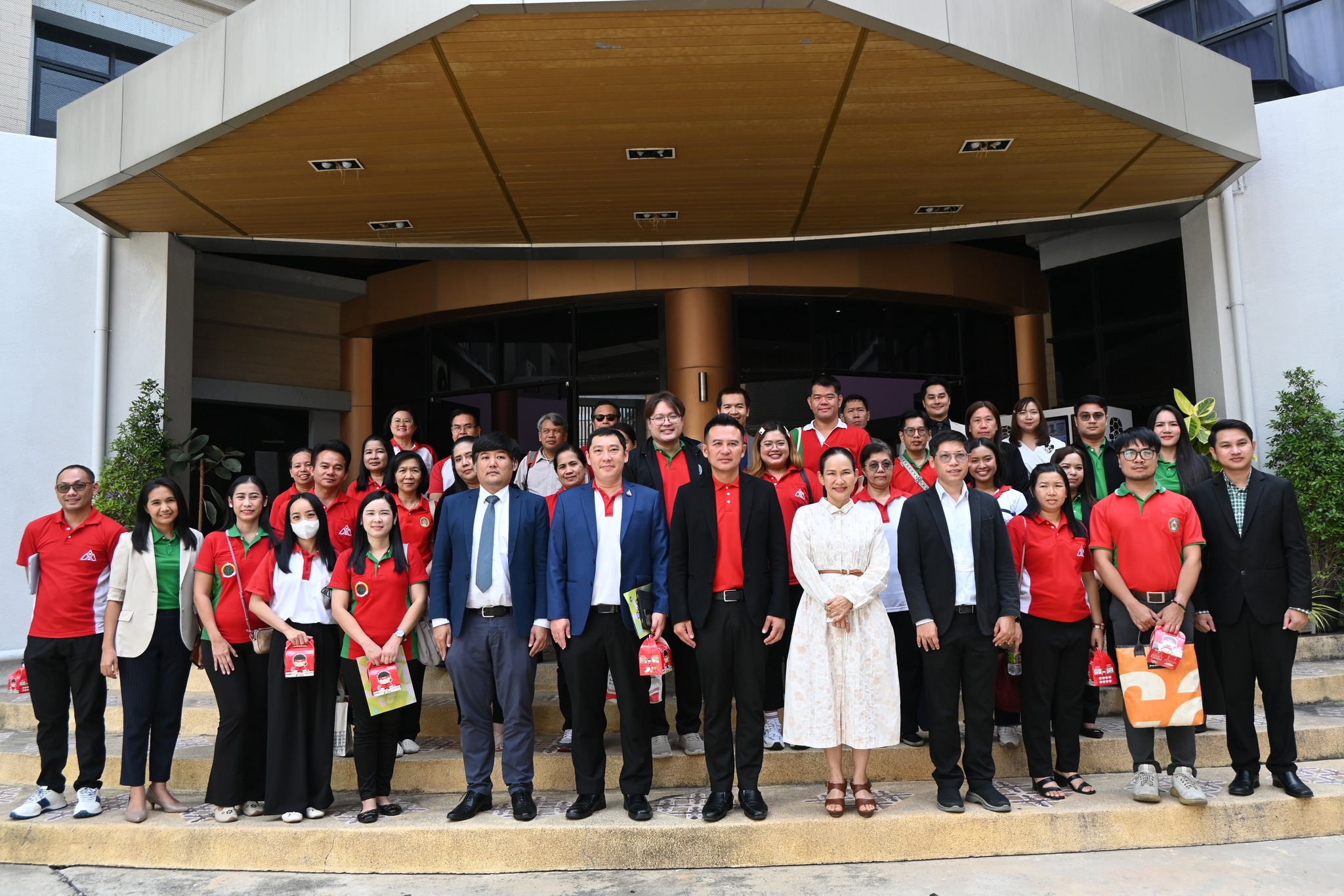 ต้อนรับคณะศึกษาดูงานจากคณะมนุษยศาสตร์และสังคมศาสตร์ มหาวิทยาลัยราชภัฏพระนคร