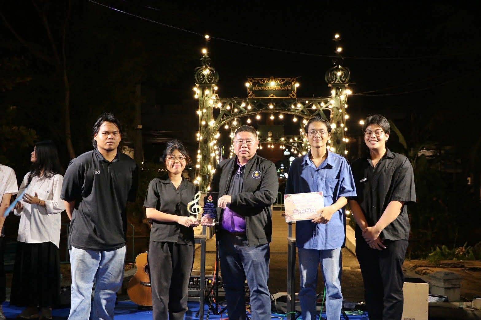 นักศึกษาดนตรีศึกษา NPRU คว้ารางวัลชนะเลิศและรองชนะเลิศ Folk Song Contest