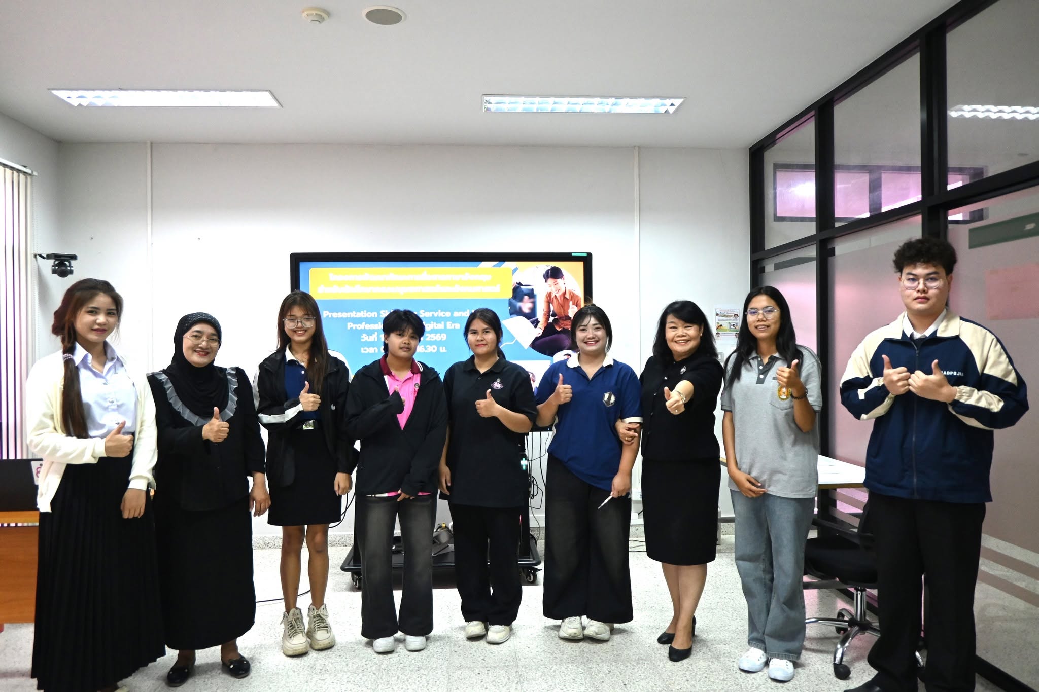 คณะมนุษยศาสตร์และสังคมศาสตร์ จัดอบรมพัฒนาทักษะการนำเสนอภาษาอังกฤษในยุคดิจิทัล