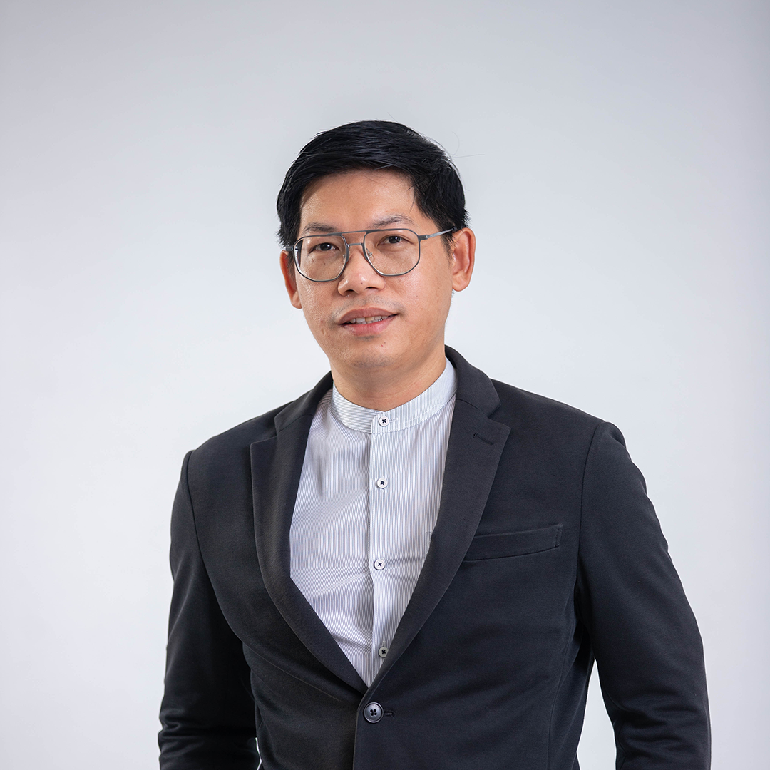 ธีรศักดิ์ ลีละพัฒนา